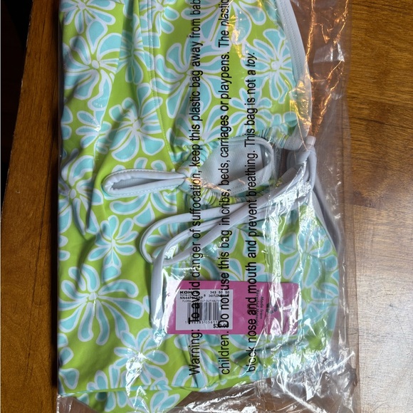 NWT.. Juniors Cut Out Halter One Piece Green Floral Swimsuit - Picture 6 of 7